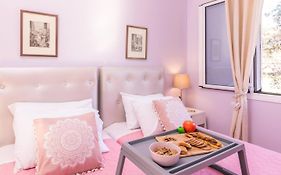 Lamda Apartments By Estia